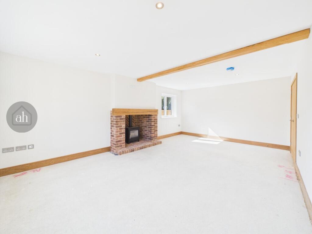 House in Ipswich - View 5