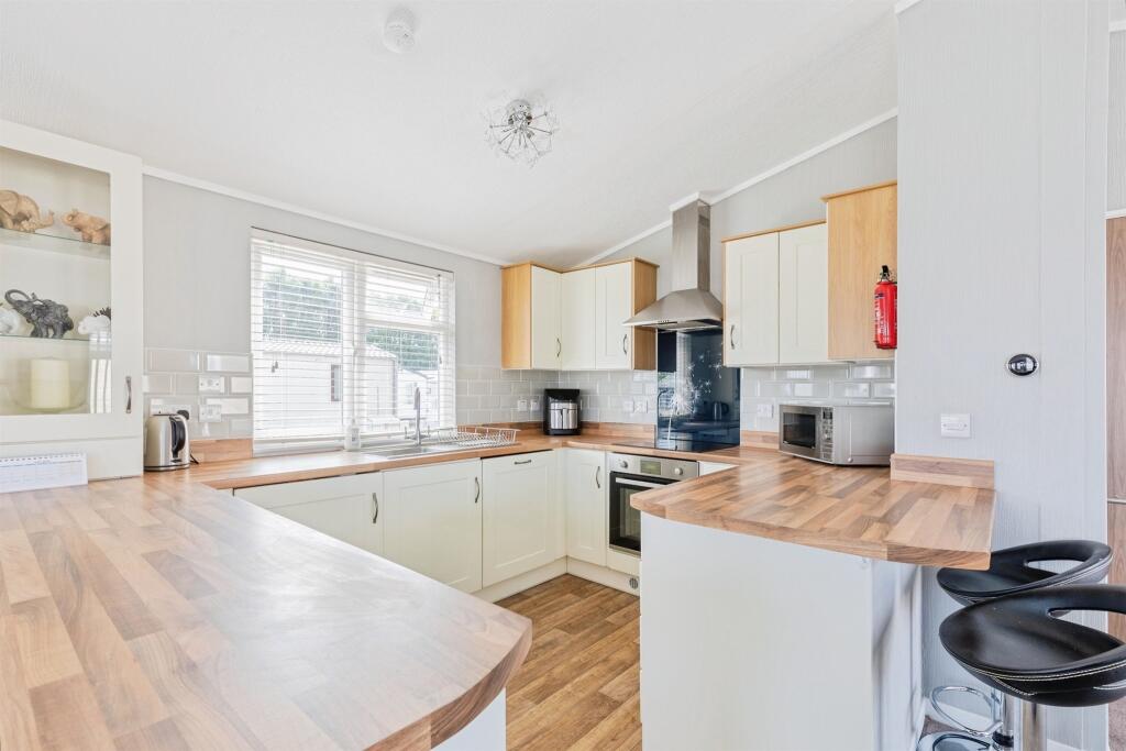 House in Stratford-on-Avon, Stratford-upon-Avon - View 5