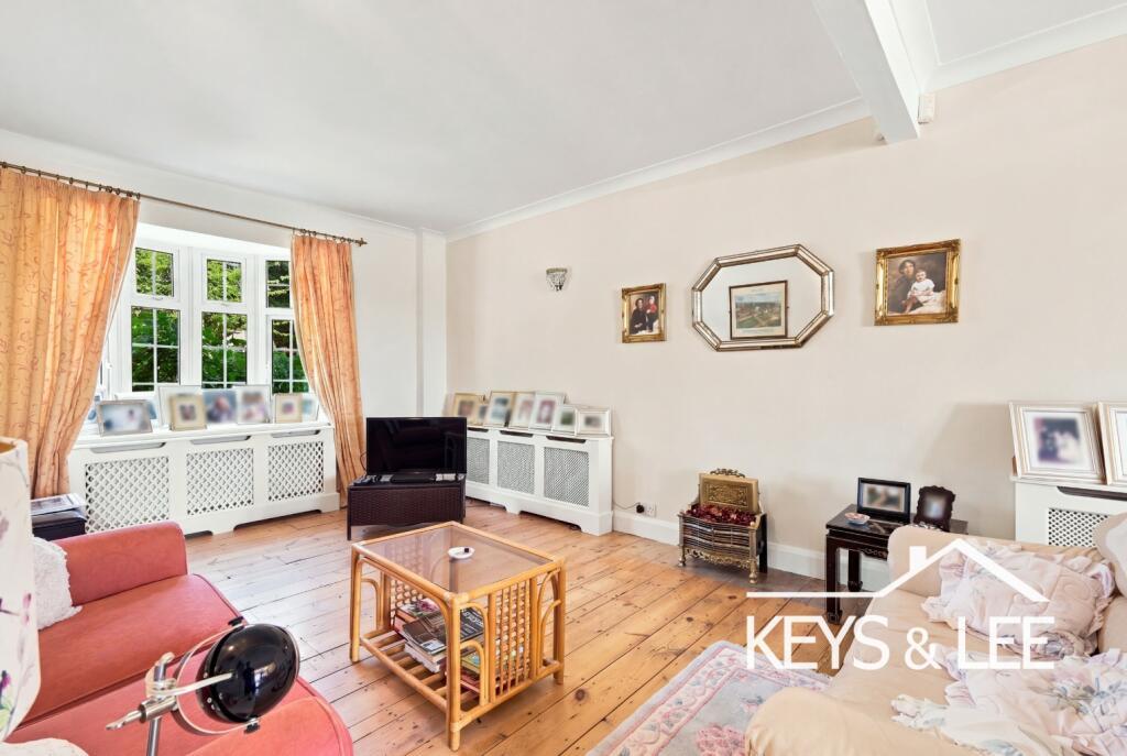 House in London - View 3