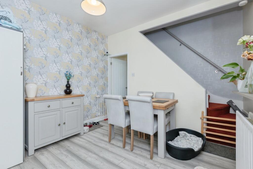 House in Leicester, Aylestone Park - More