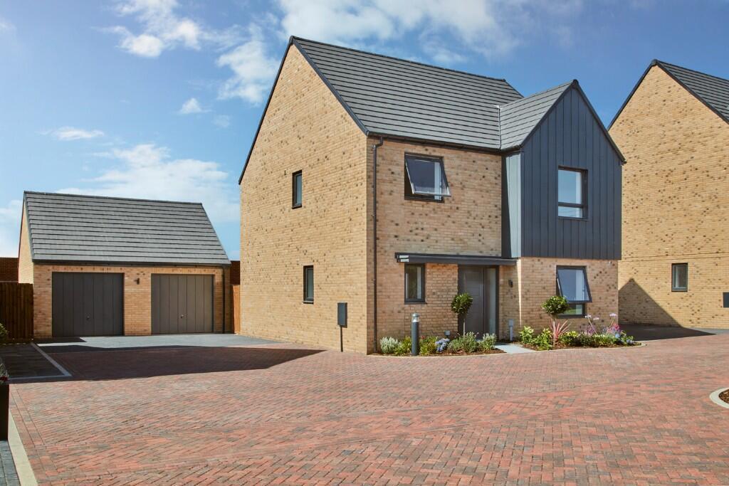 Main image of property: Stocks Lane,
Kelvedon Hatch,
Brentwood,
CM150BN