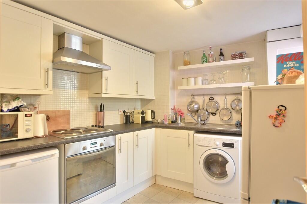 Apartment in Chelmsford - View 3