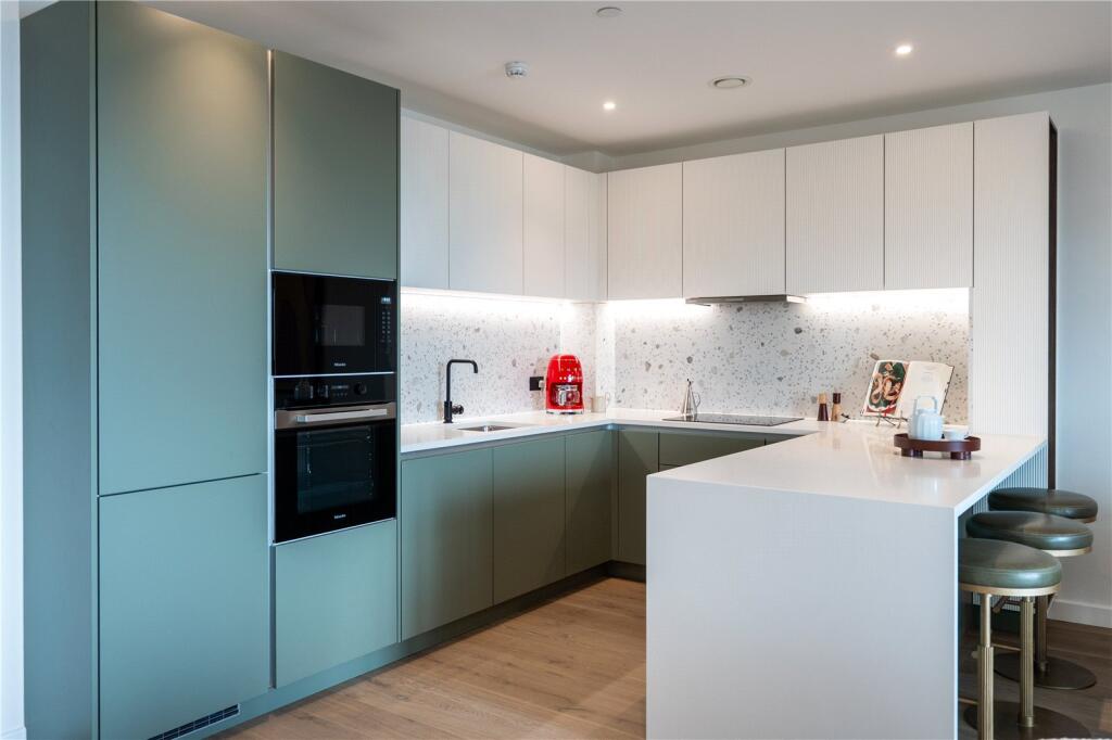 Apartment in London - View 5