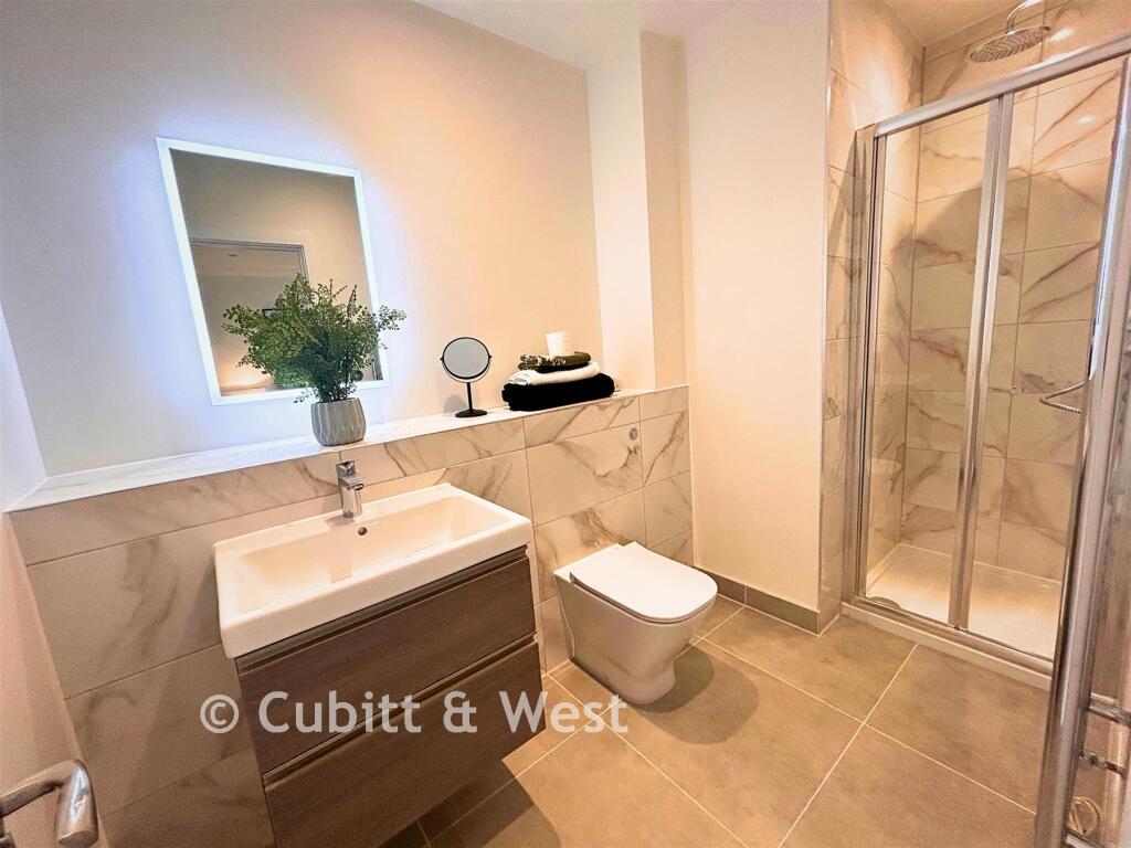 The Orchards, Primrose Drive, Ridgewood, East Sussex photo 2