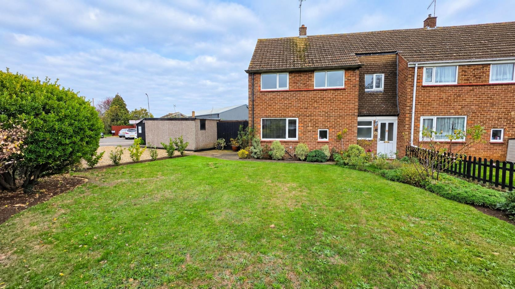 Grafton Road, Roade, Northampton