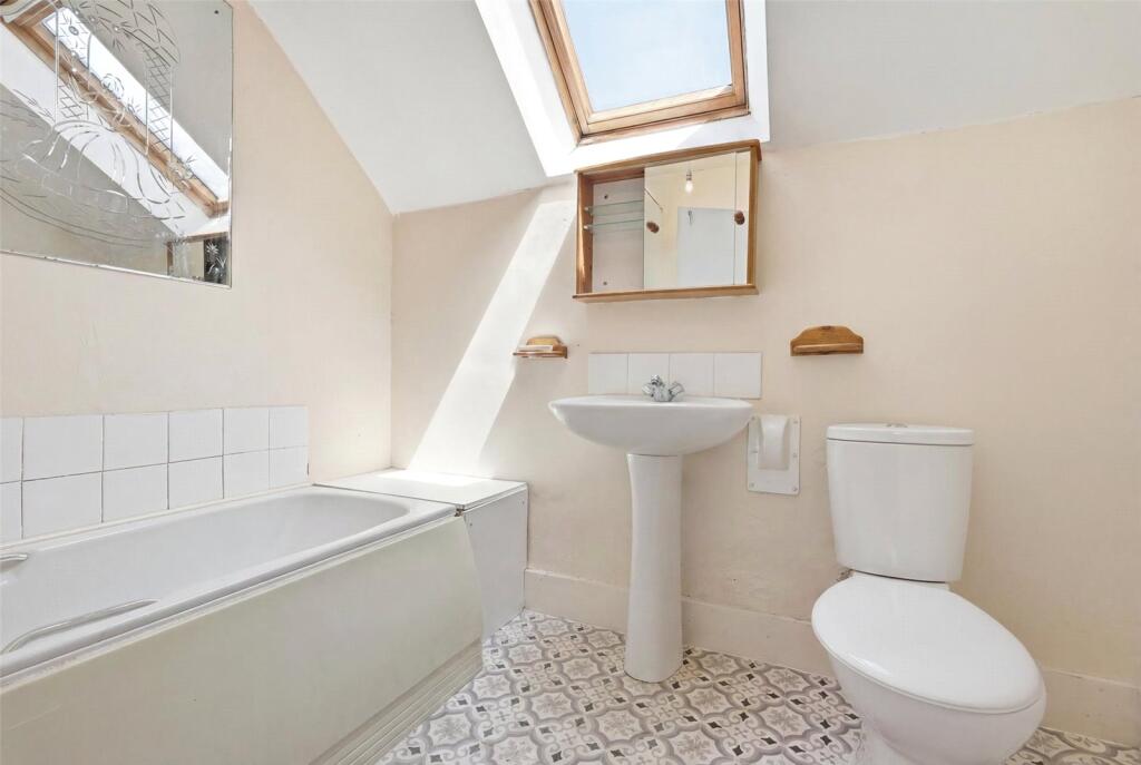 House in Stevenage - More