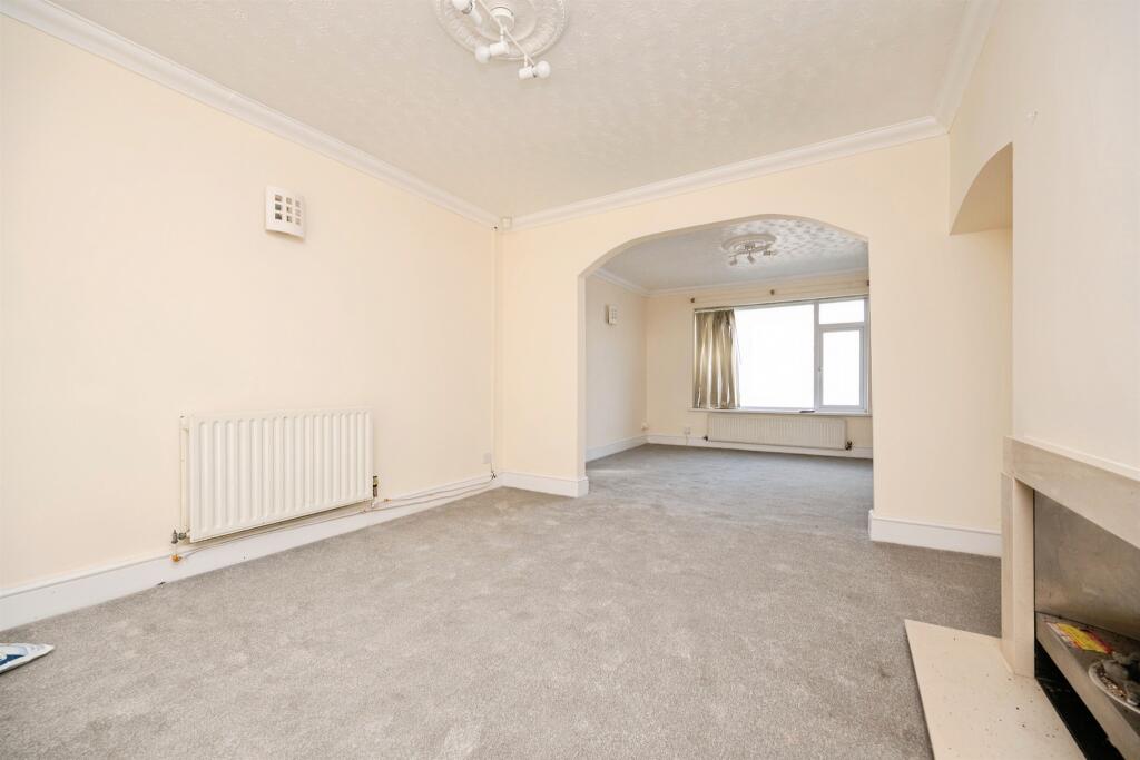 House in Sandwell, West Midlands - View 3