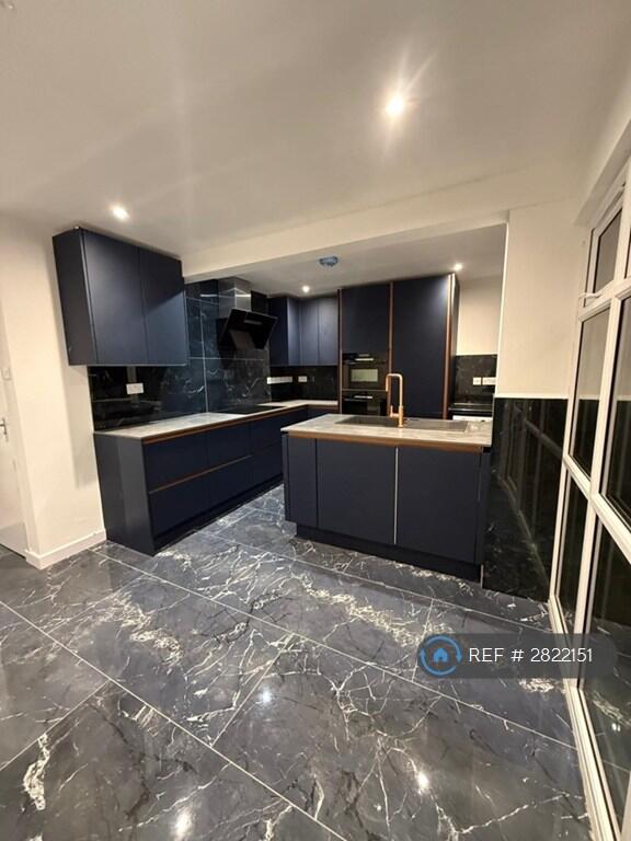 Main image of property: Fitzroy Crescent, Reading, RG5