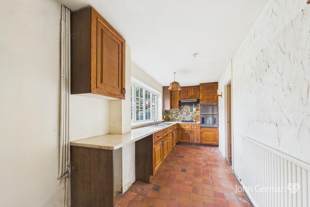 House in Stoke-on-Trent - View 5
