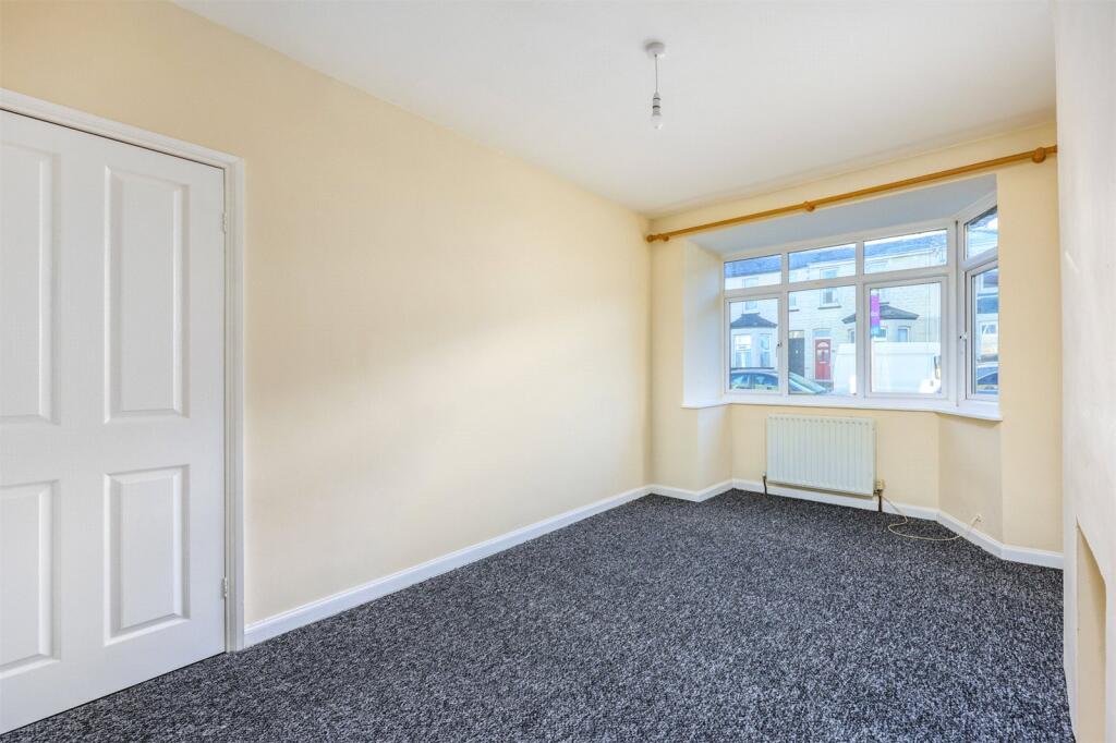 Clarence Road, Torpoint, Cornwall, PL11 photo 3