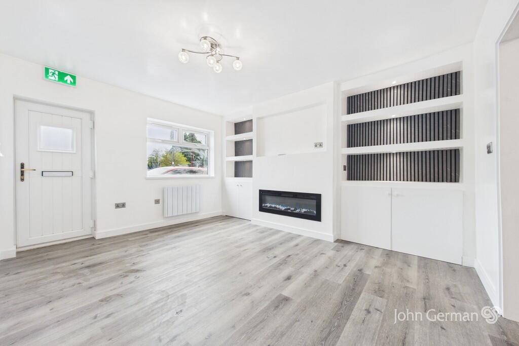 House in East Staffordshire, Rocester - View 4