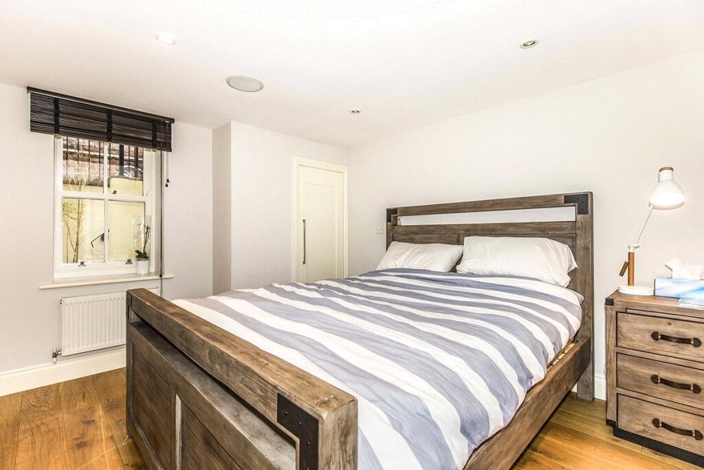 Apartment in Darlington - More
