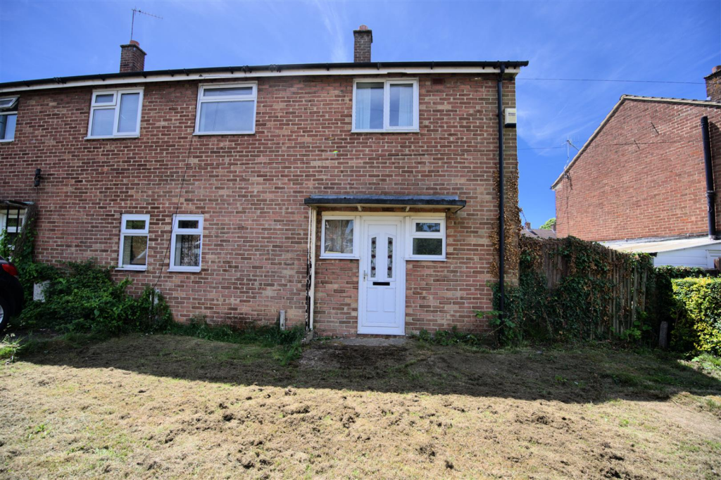 Malmstone Avenue, Merstham, RH1 3JL - View 4