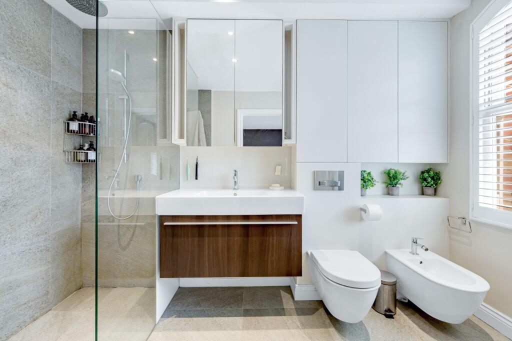Apartment in London, West Kensington - View 3