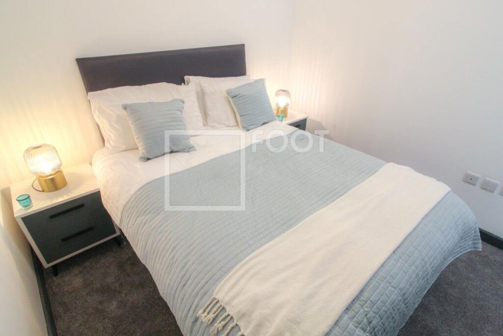 Main image of property: HIGHPOINT, BD1, Furnished Studio Apartment