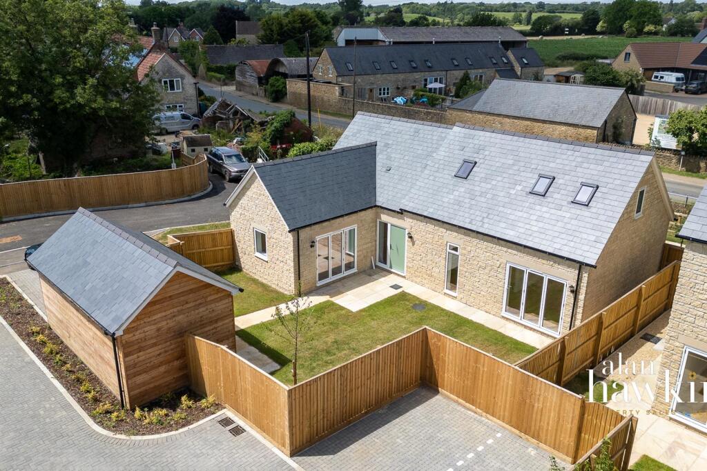 Old Orchard Close, Christian Malford, Chippenham photo 2