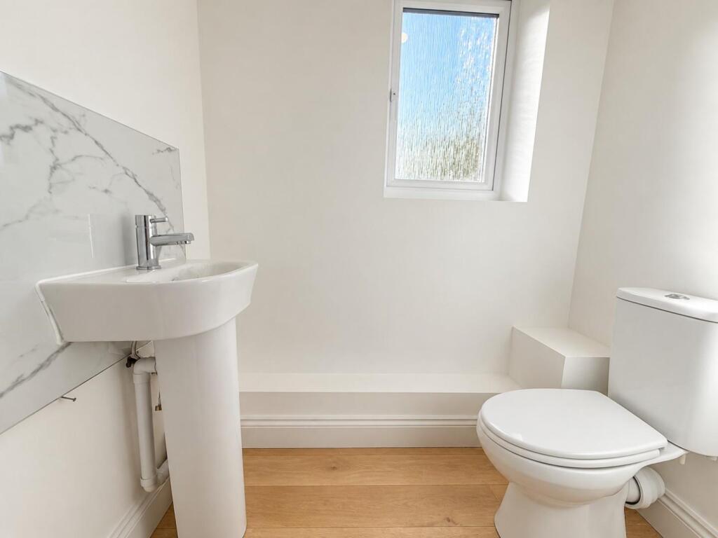 House in Northampton - View 5
