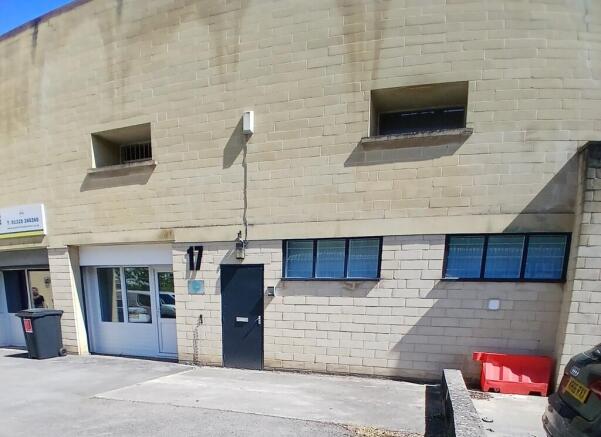 Photo 1