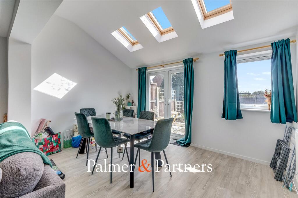 House in Chelmsford, Broad's Green, Great Waltham - View 5