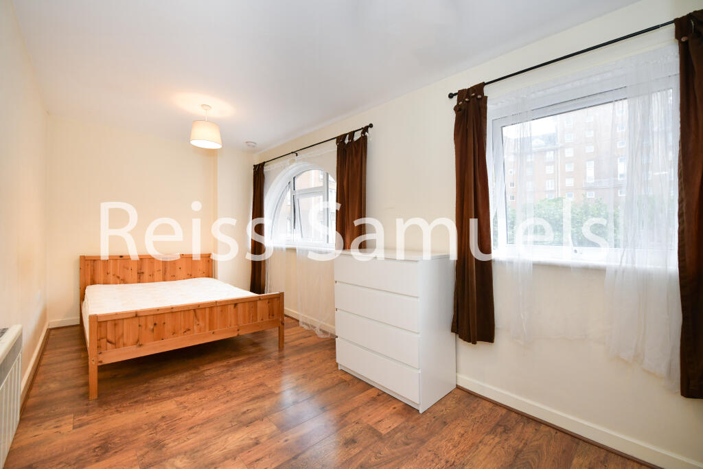 5 bedroom town house for rent