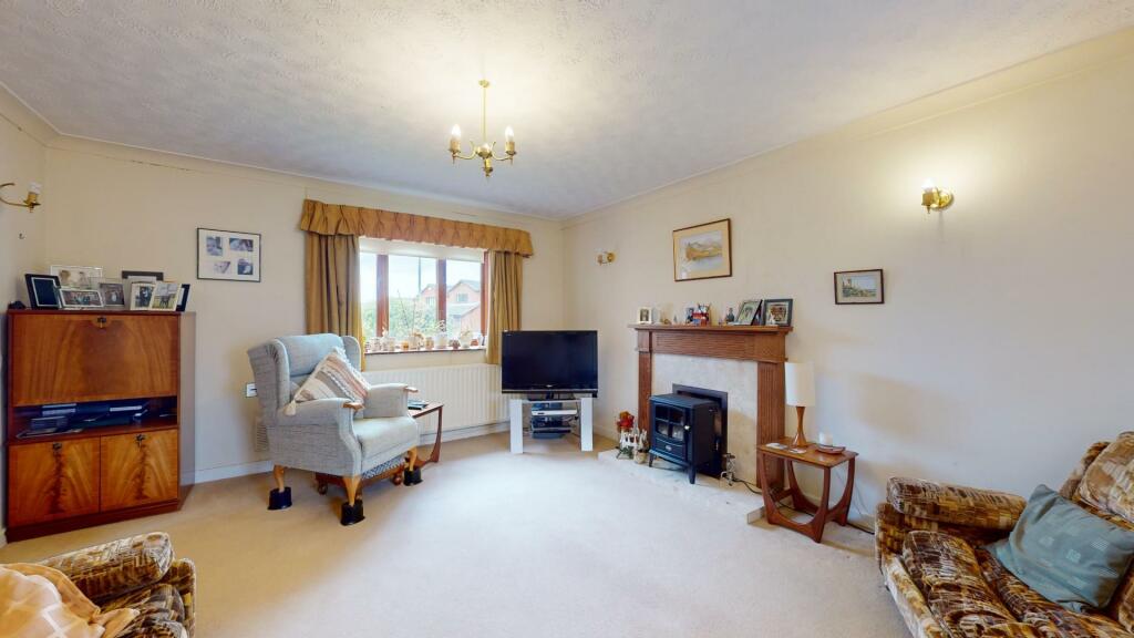 House in Ruthin - More
