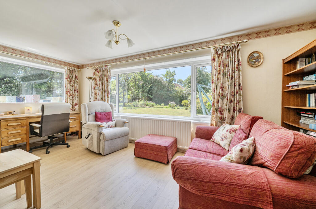 Winchgrove Road, Bracknell, Berkshire - View 3