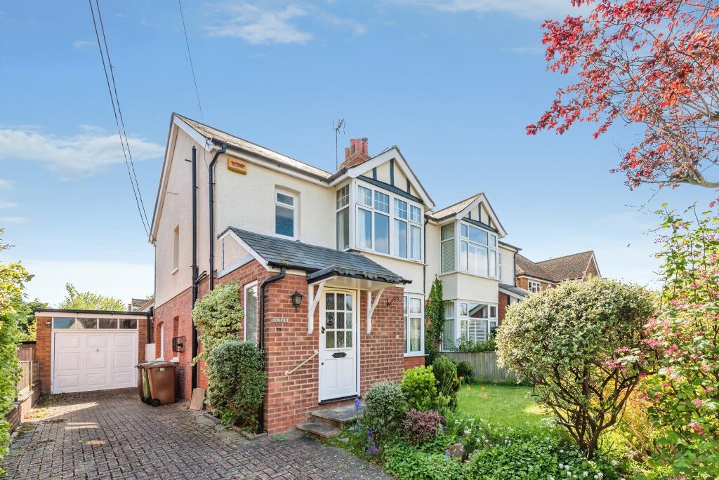 Main image of property: Southern Road, Thame