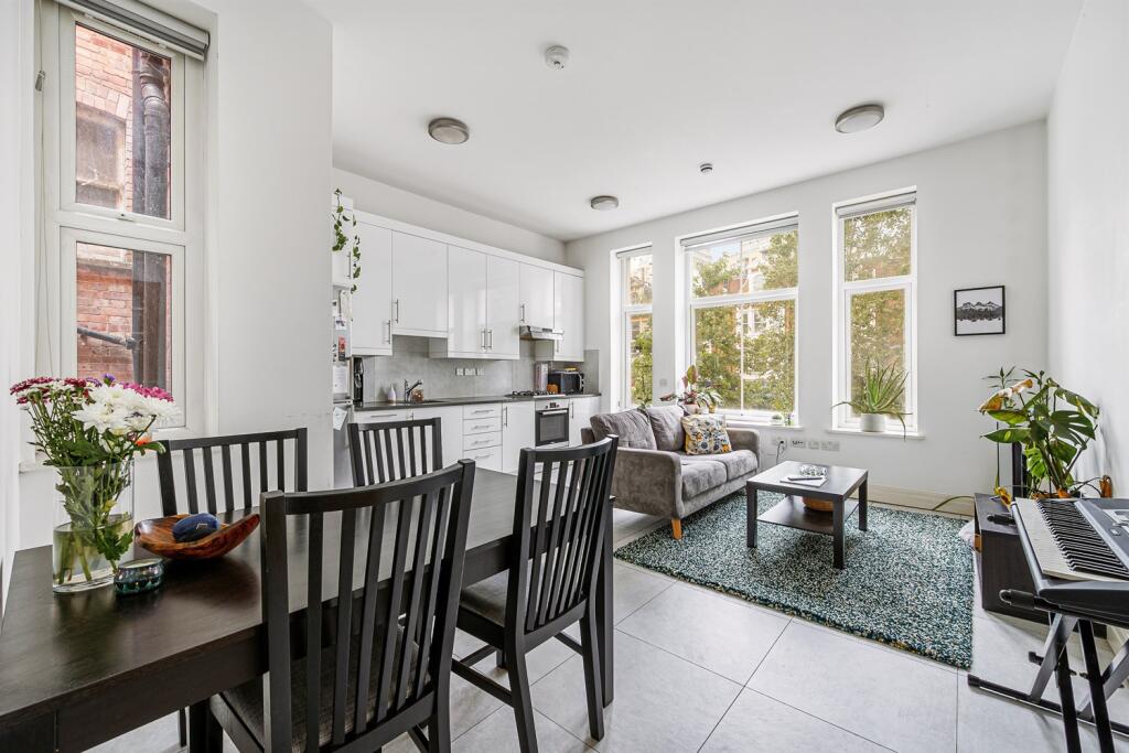 Main image of property: New Broadway, W5