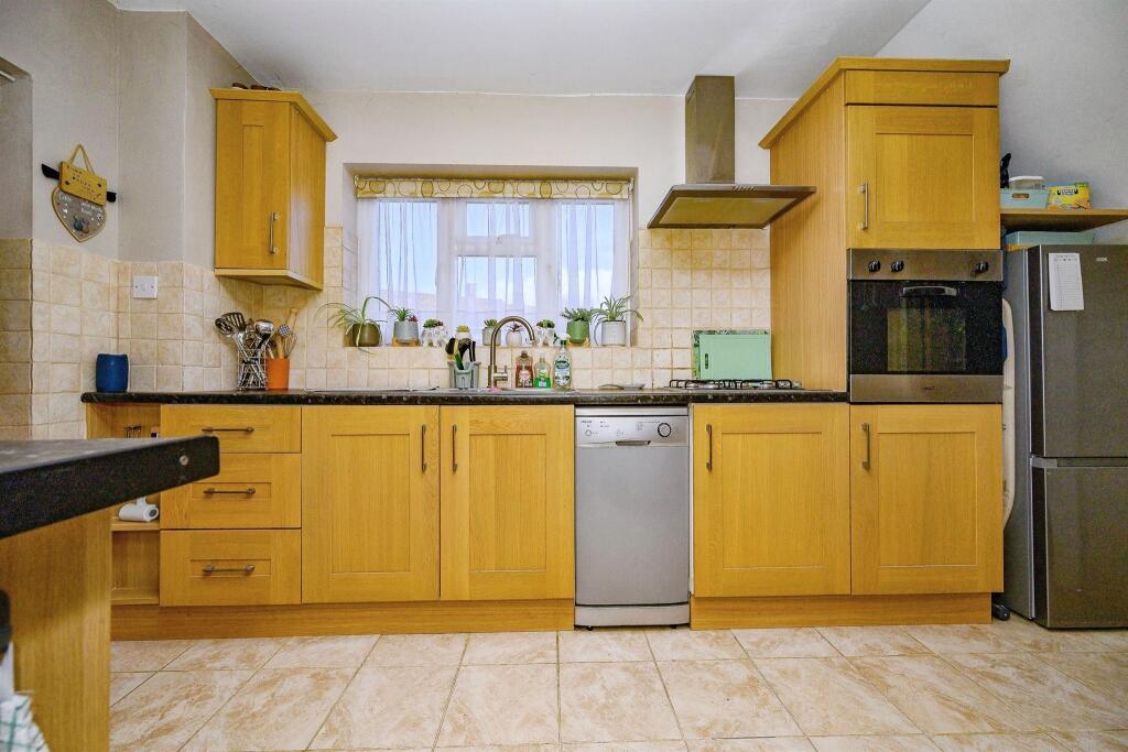 Masons Road, Hemel Hempstead - View 3