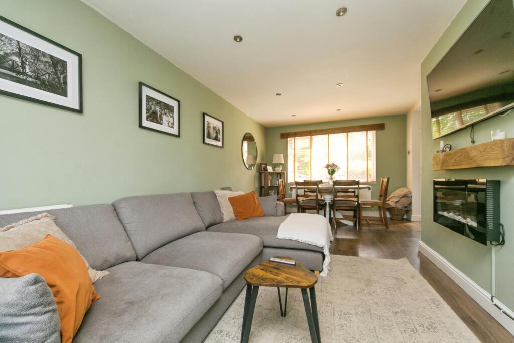 House in Old Colwyn, Conwy - More