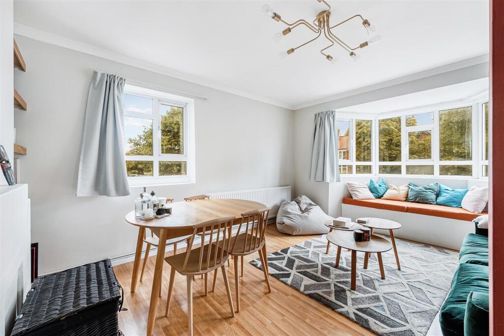 Apartment in London - View 2