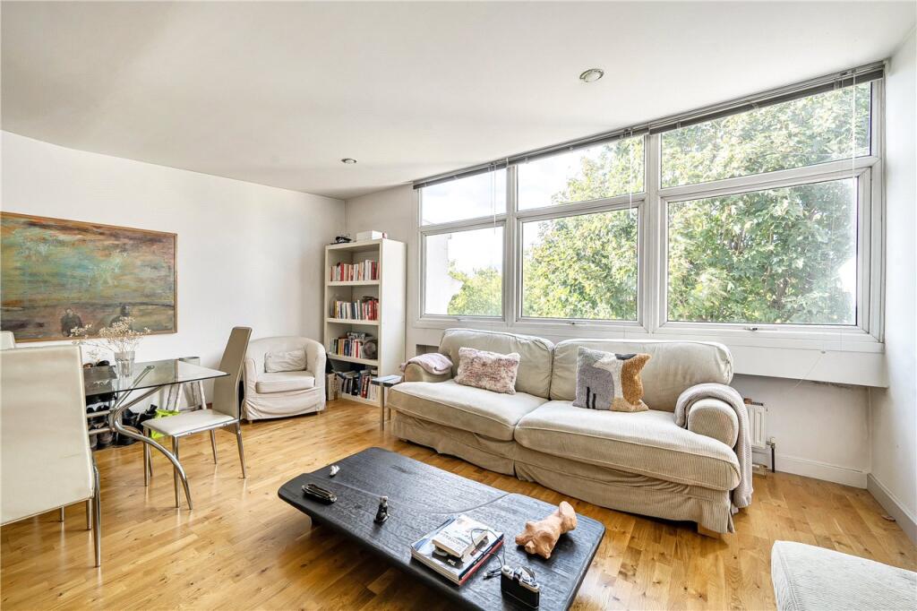 Apartment in London - View 2