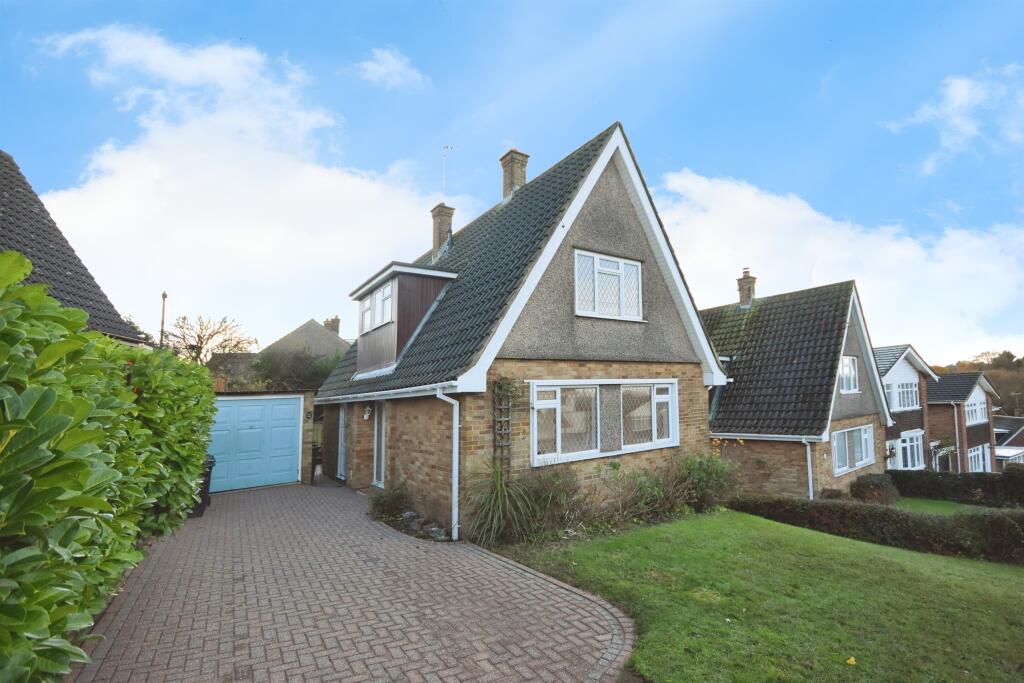 Main image of property: Upper Lambricks, Rayleigh