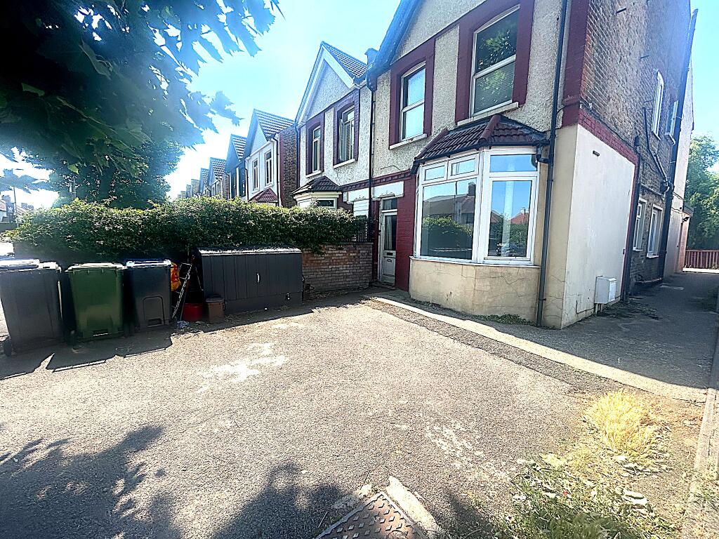 Main image of property: Kingston Road, NEW MALDEN