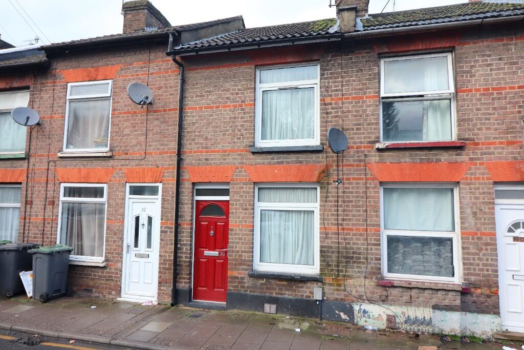2-bed terraced on Russell Street, Luton, Bedfordshire, LU1 5EA, £220,000