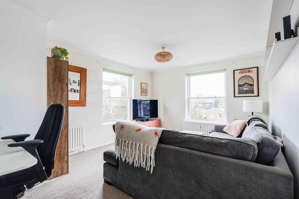 Main image of property: New Road, Crouch End N8