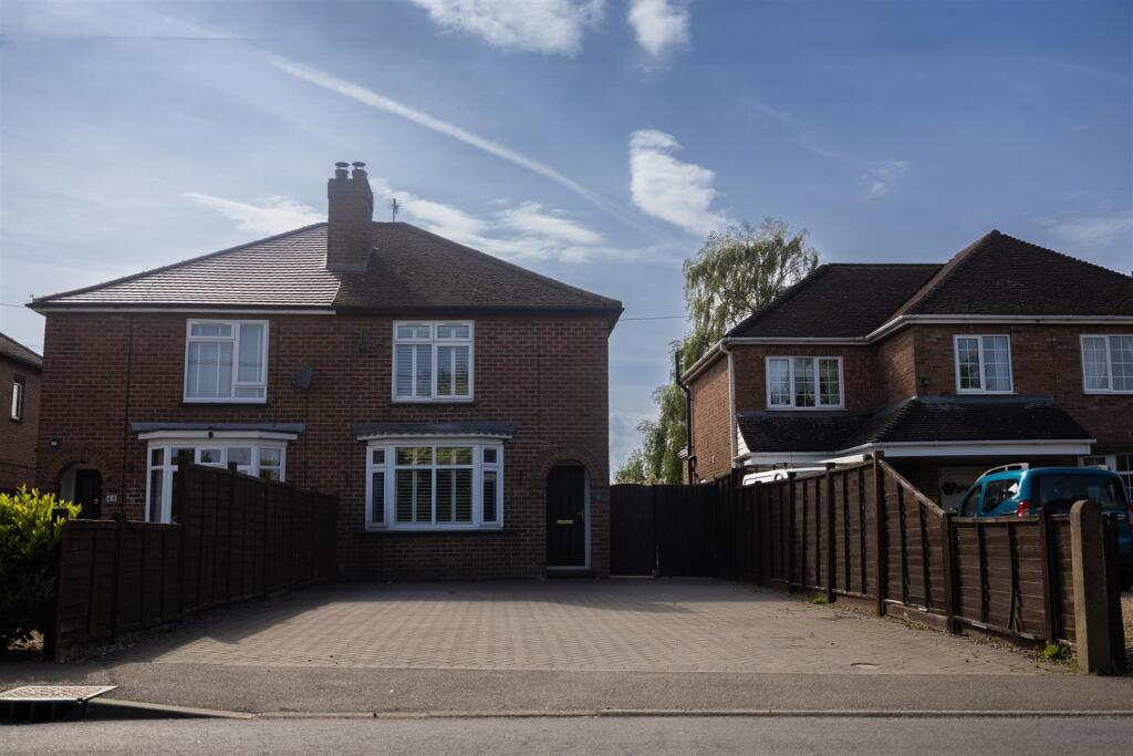 Main image of property: Rotten Row, Pinchbeck