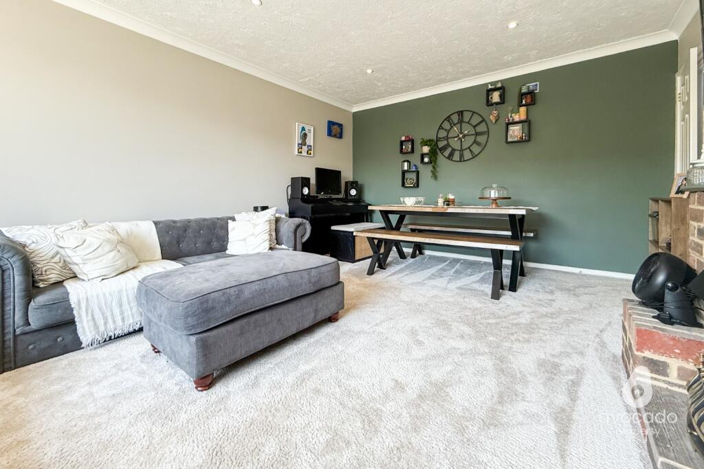 House in Arborfield - View 3