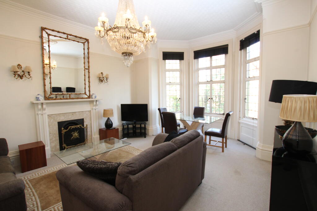 Main image of property: 7 Clumber Crescent South