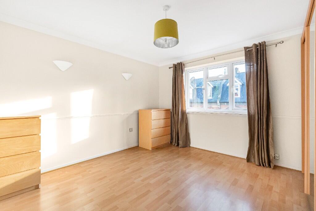 Apartment in London - View 2