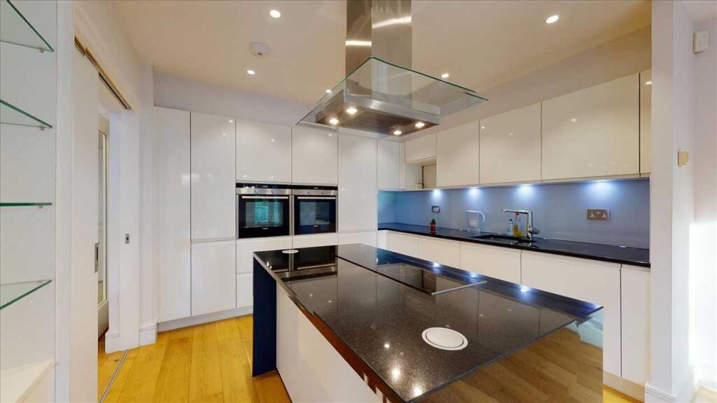 Adelaide Road, London photo 3