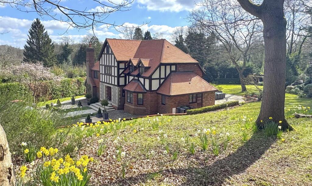 Main image of property: Trottiscliffe Road, Addington