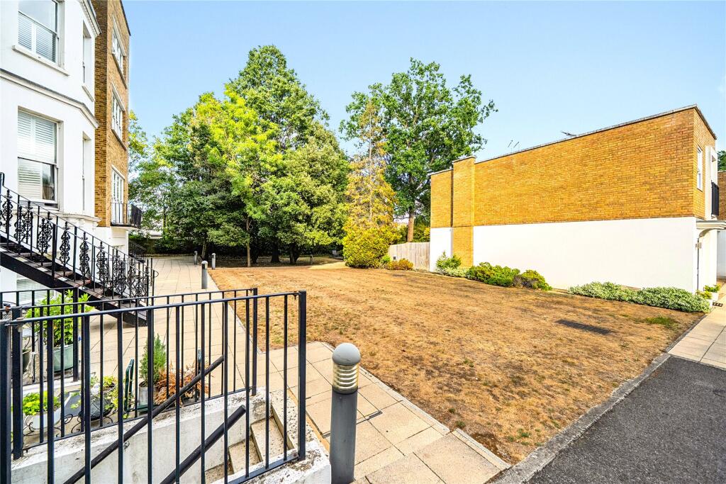 Apartment in Kingston upon Thames - View 4
