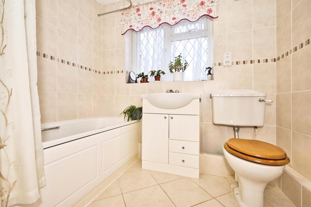 Additional image 11 of Moor Lane, Hardington Moor, YEOVIL