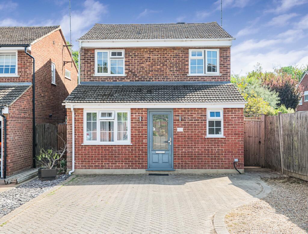 Main image of property: Eskdale, London Colney, AL2