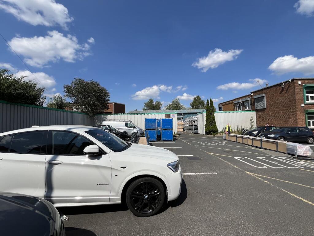 Main image of property: 88-91 Rolfe Street, Smethwick, B66 2AR