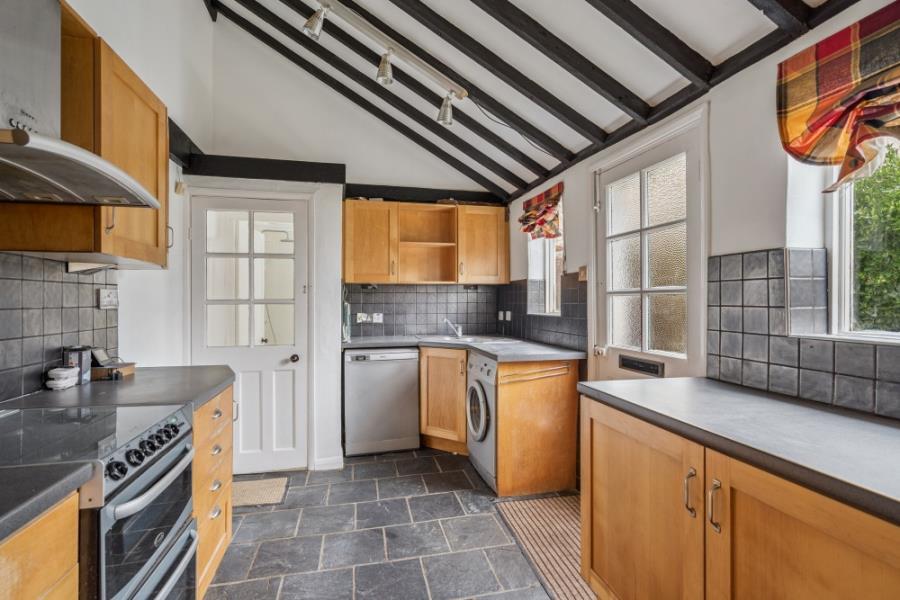 House in Harrow - View 4