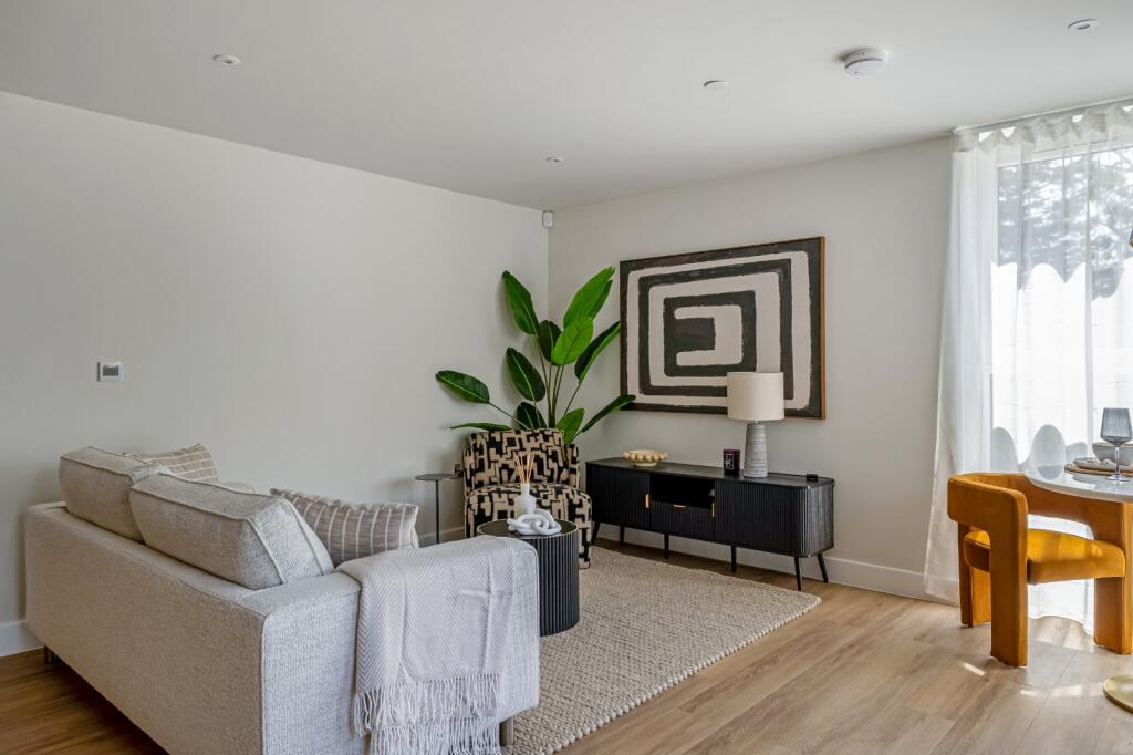 Apartment in Poole - View 3