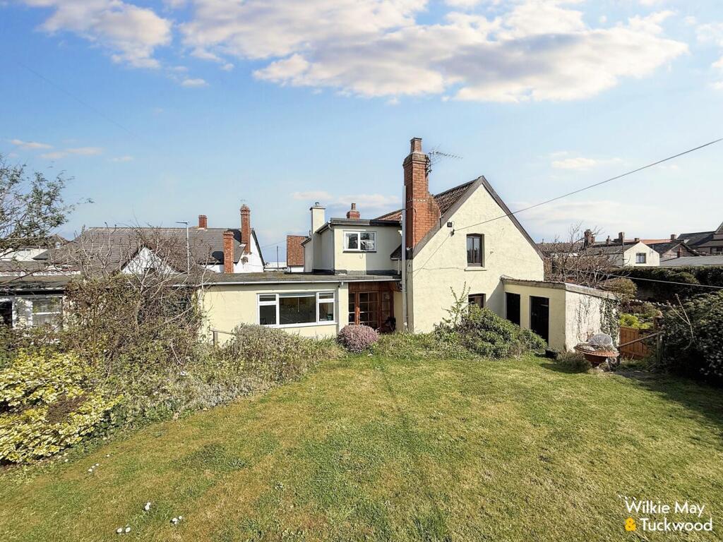 4-bed detached on Mill Lane, Watchet, £350,000