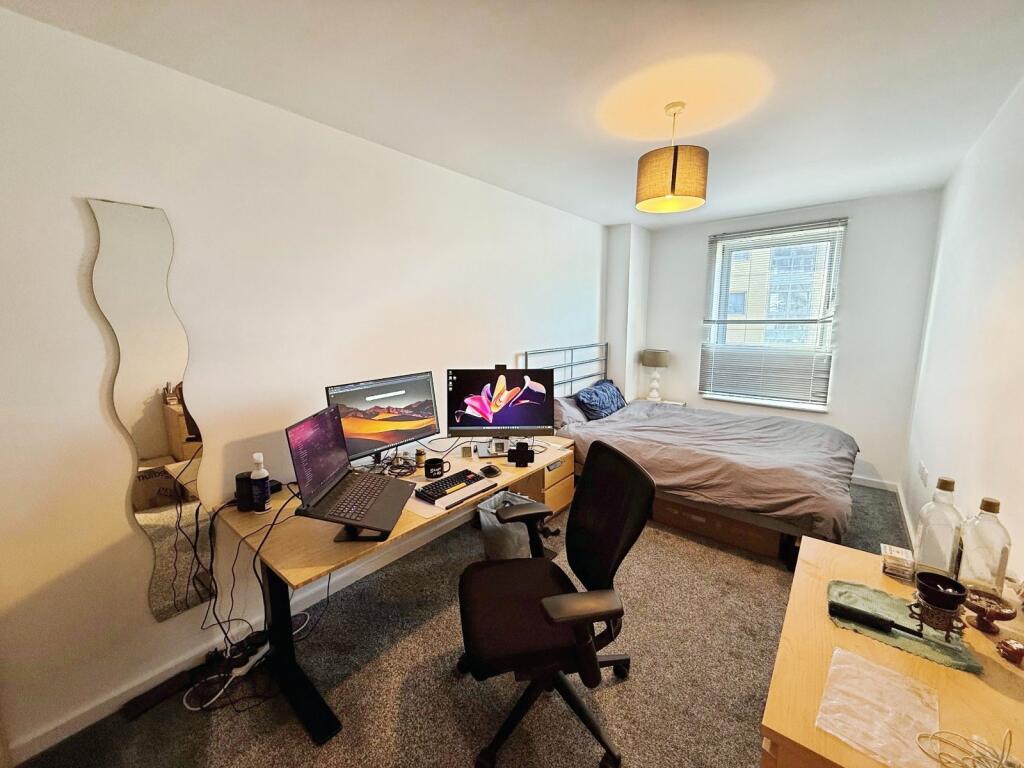 Apartment in Leeds - View 5